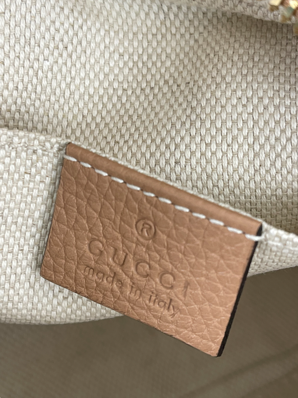 Gucci Tan Grained Leather Soho Disco Crossbody - As Seen on Instagram Hot on Sale