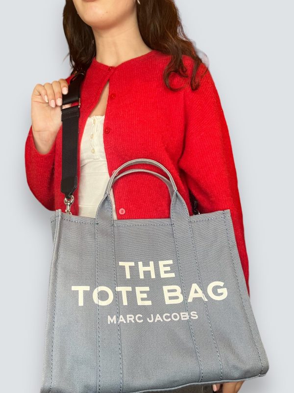 Marc Jacobs Blue Denim “The Tote” Bag Supply