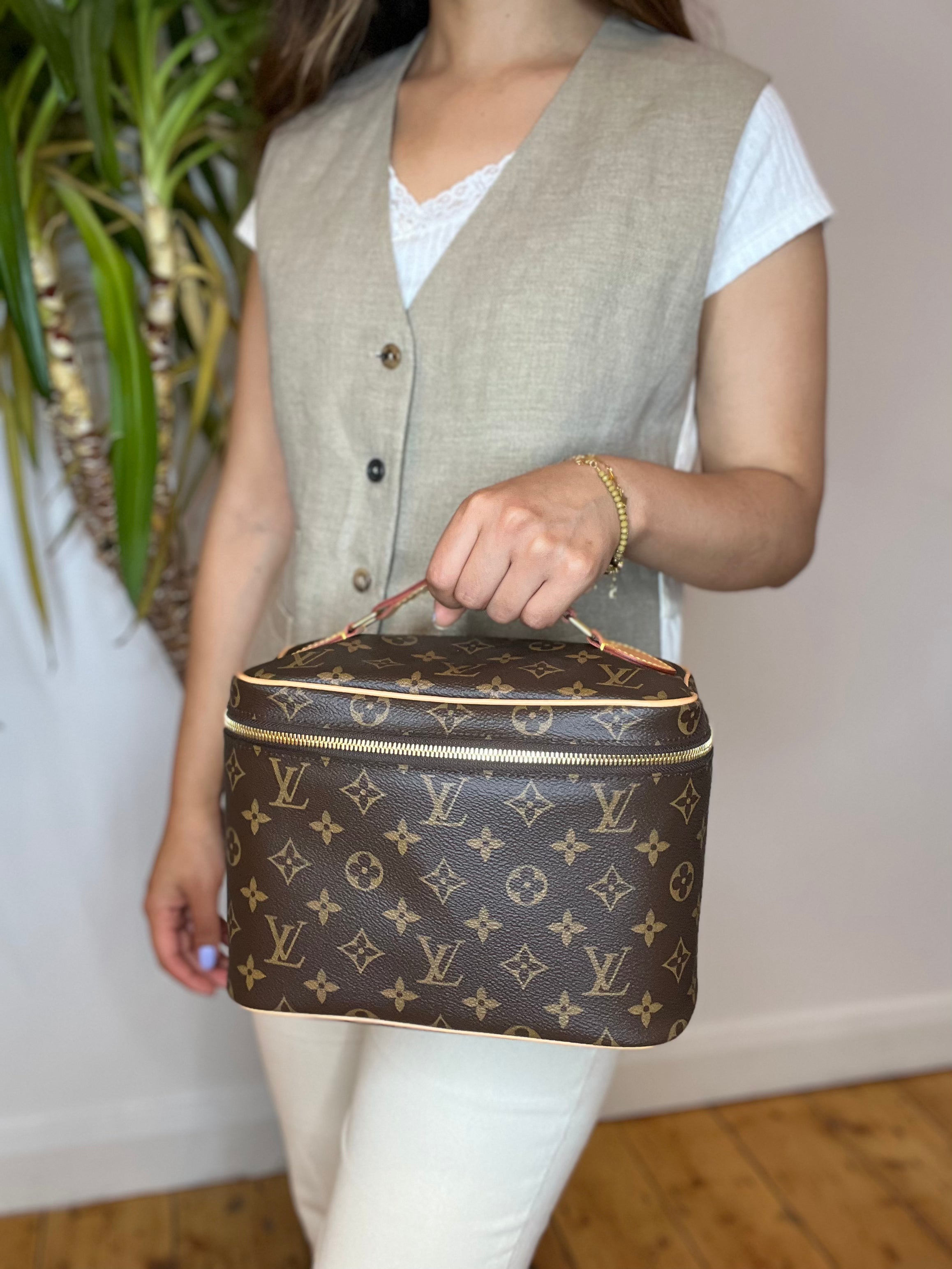 Louis Vuitton Monogram Canvas Nice BB Toiletry Bag Cheap