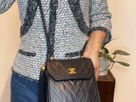 Chanel Black Lambskin Leather Vintage Tassel Crossbody Handbag For Sale